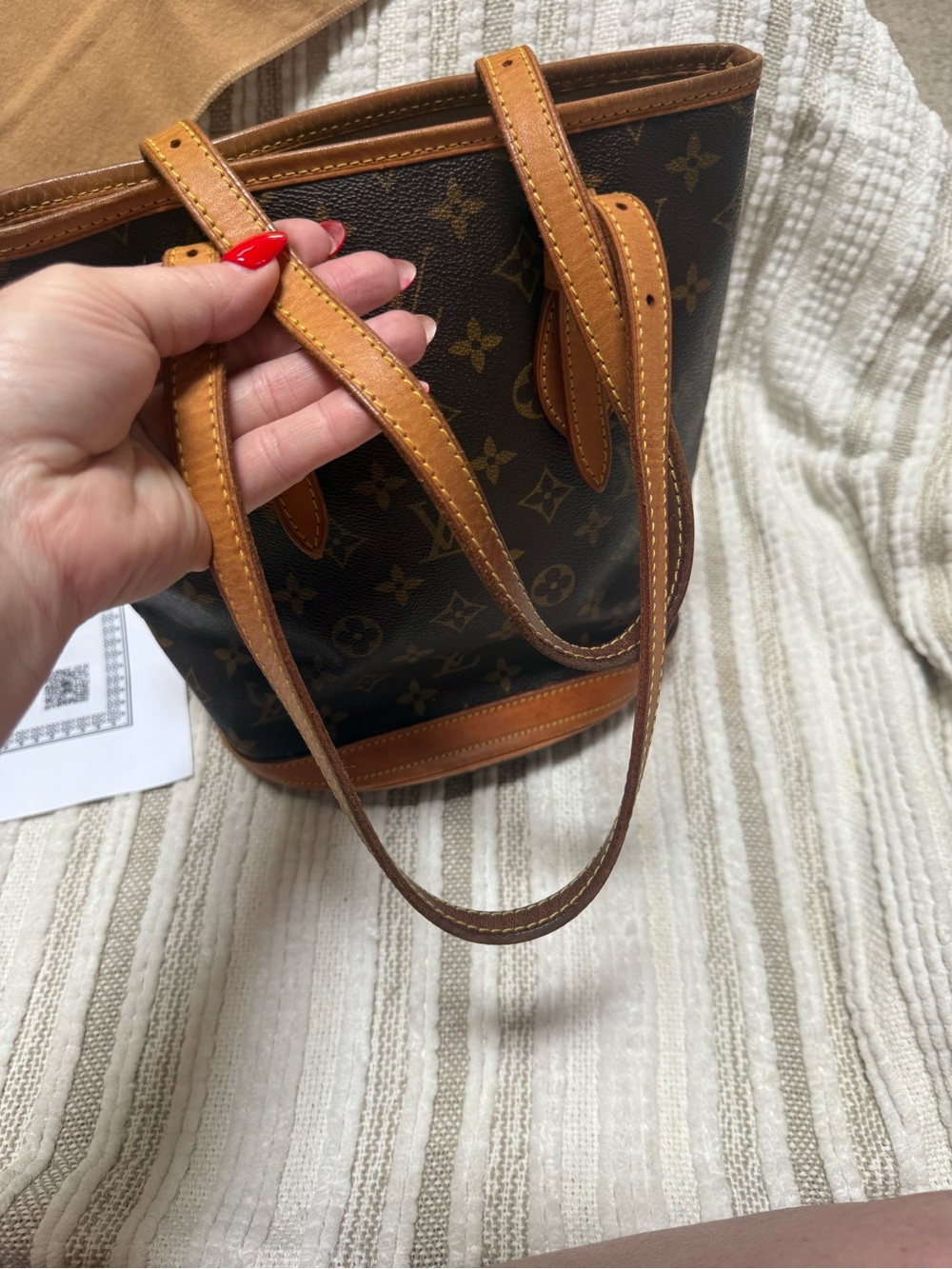 Louis Vuitton Monogram Bucket Tote in Brown and Tan Leather - Picture 10 of 12